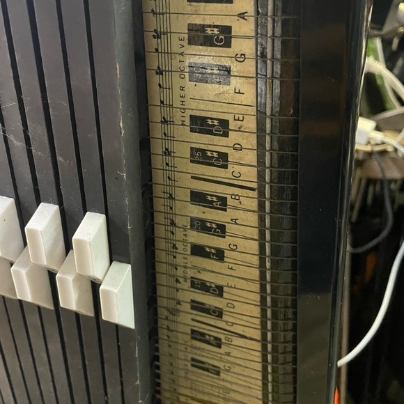 OSCAR SCHMIDT INTERNATIONAL ACOUSTIC AUTOHARP - Picture 10 of 13